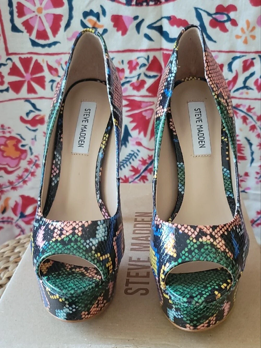 Steve Madden Deanna Multi Snake-Print Platform with Matching Bag